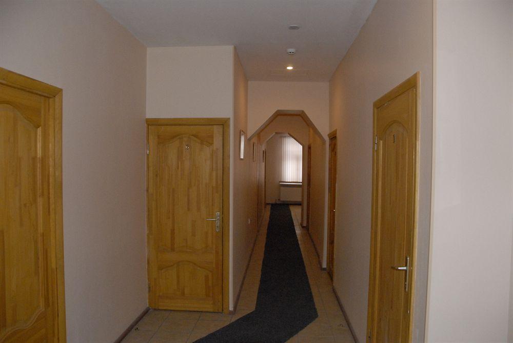 Hotel Knights Court à Riga Extérieur photo