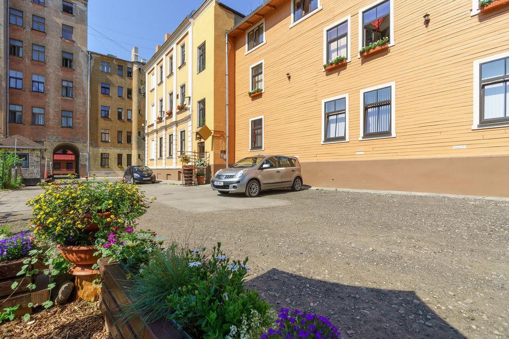 Hotel Knights Court à Riga Extérieur photo