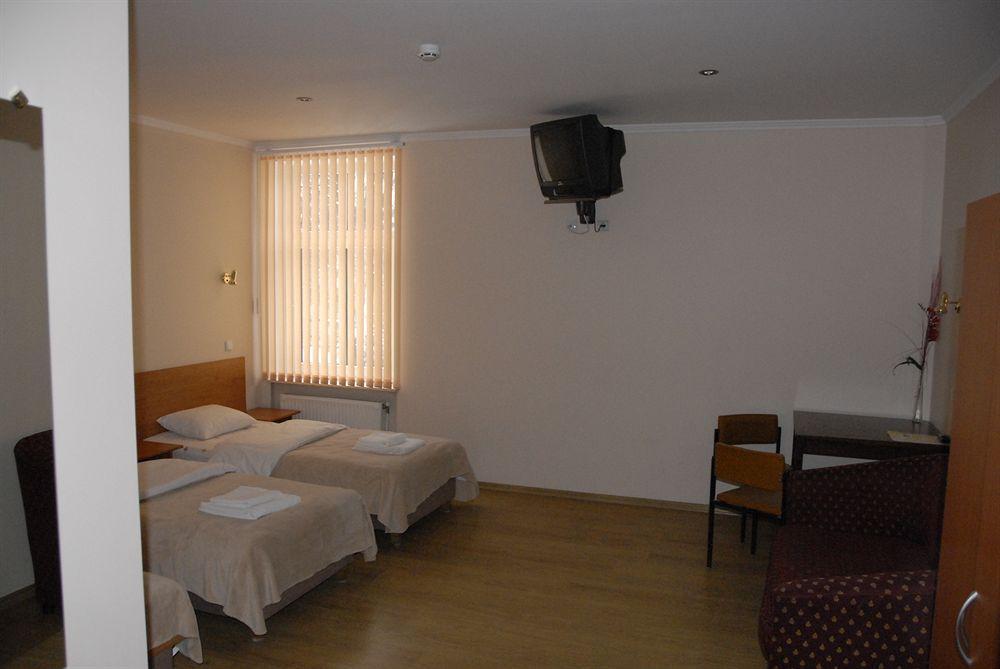 Hotel Knights Court à Riga Extérieur photo