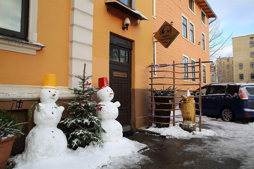 Hotel Knights Court à Riga Extérieur photo