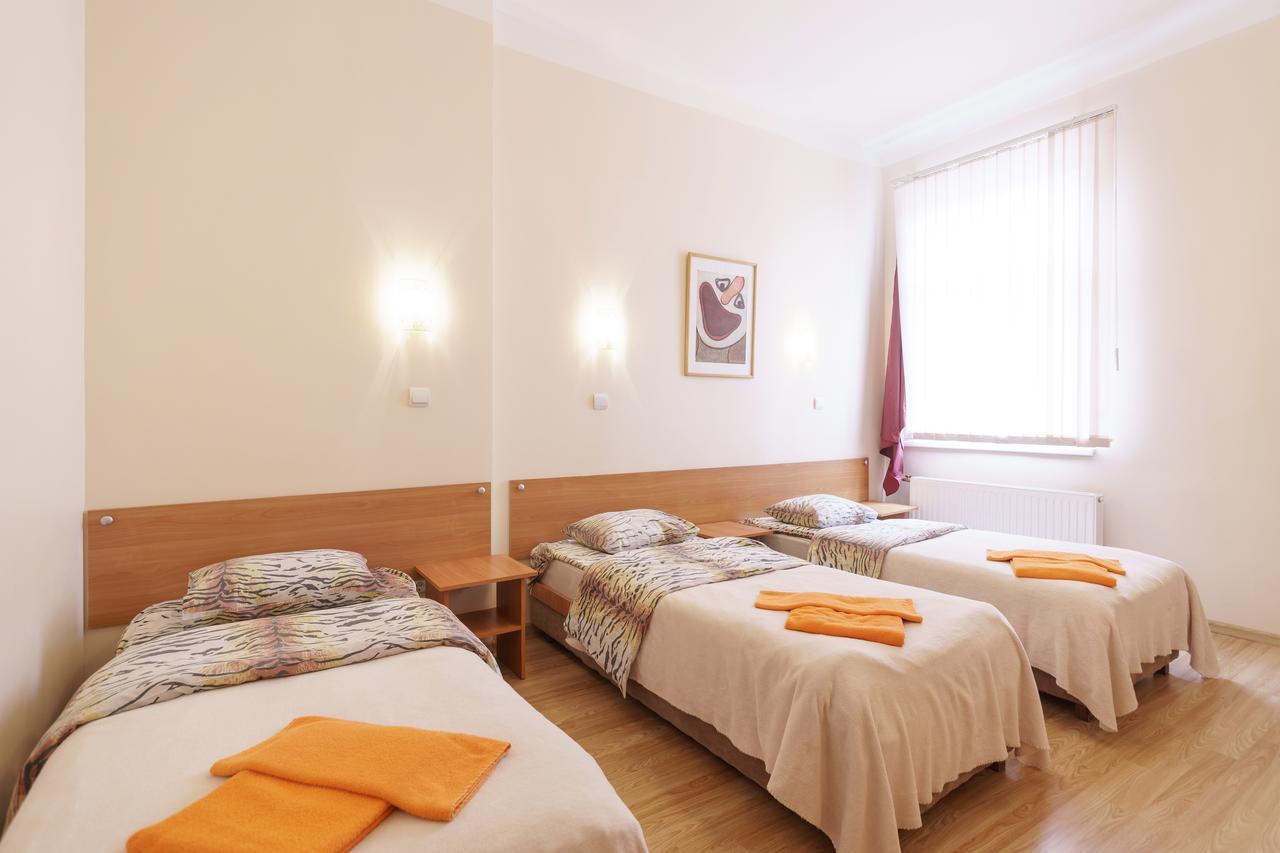 Hotel Knights Court à Riga Extérieur photo