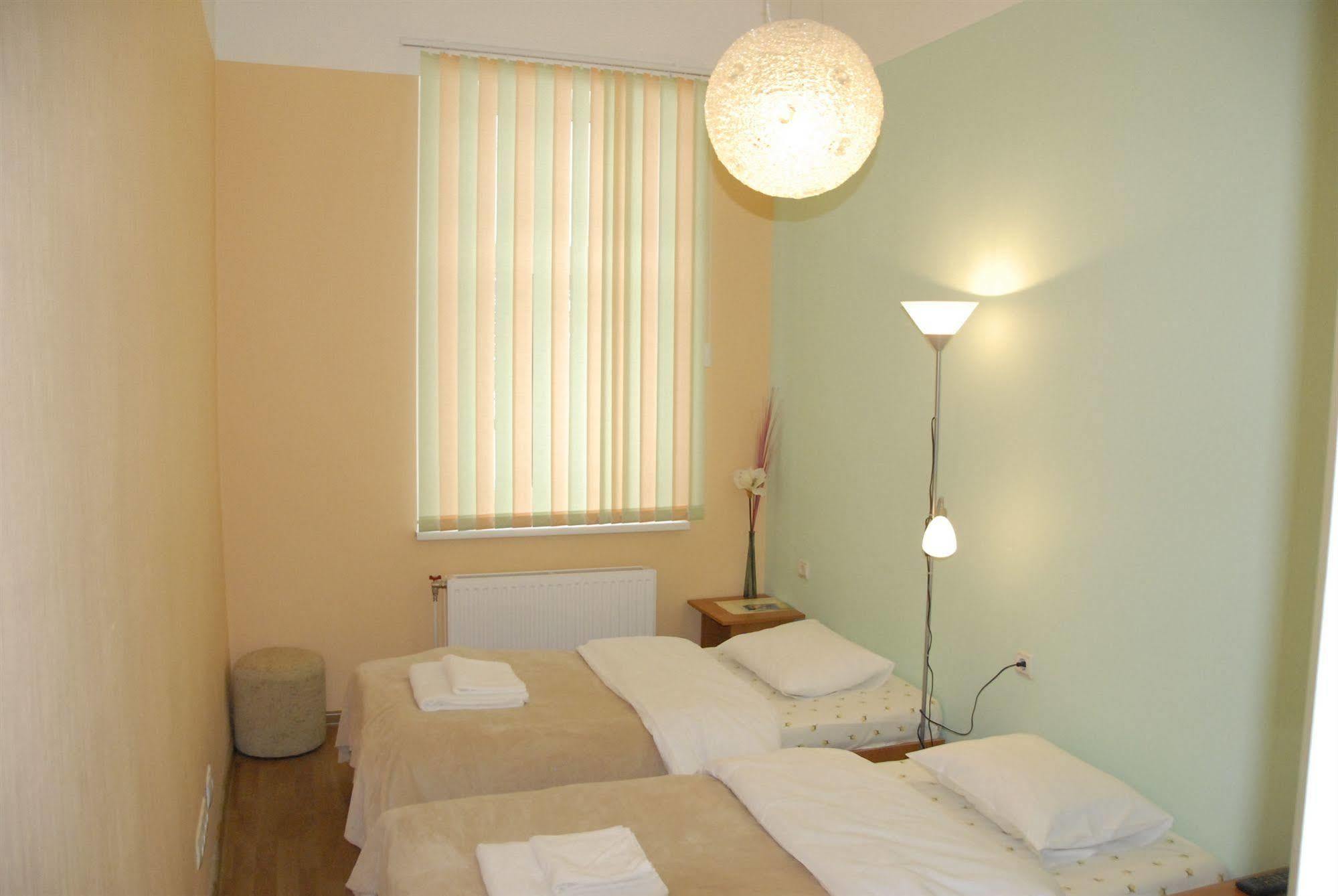 Hotel Knights Court à Riga Extérieur photo