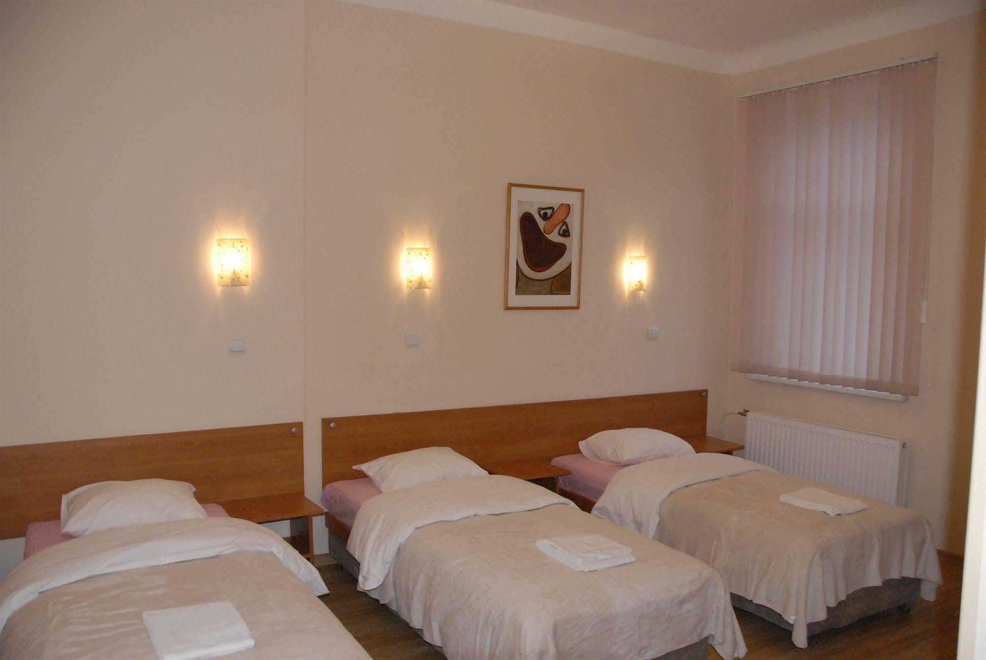 Hotel Knights Court à Riga Extérieur photo