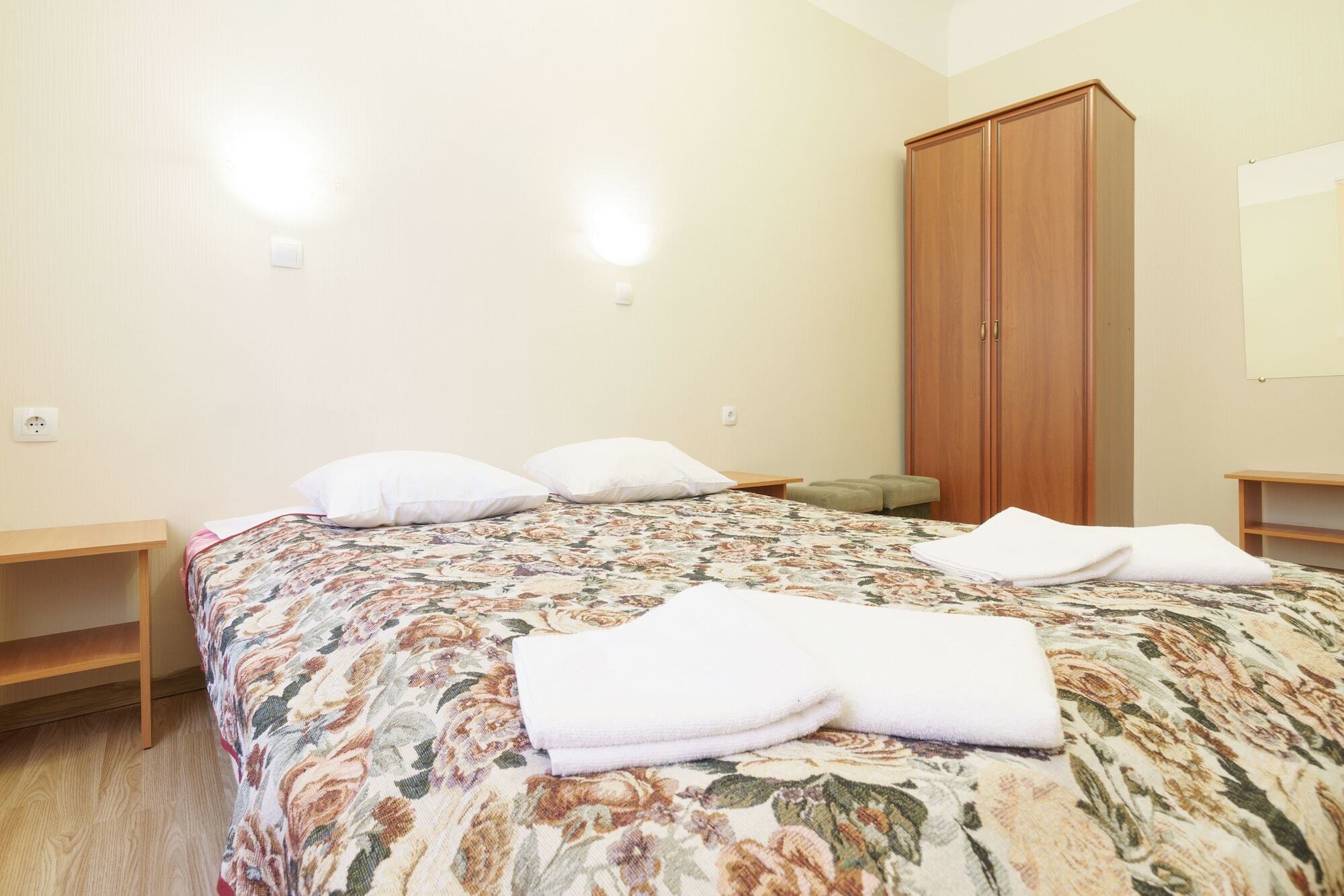 Hotel Knights Court à Riga Extérieur photo